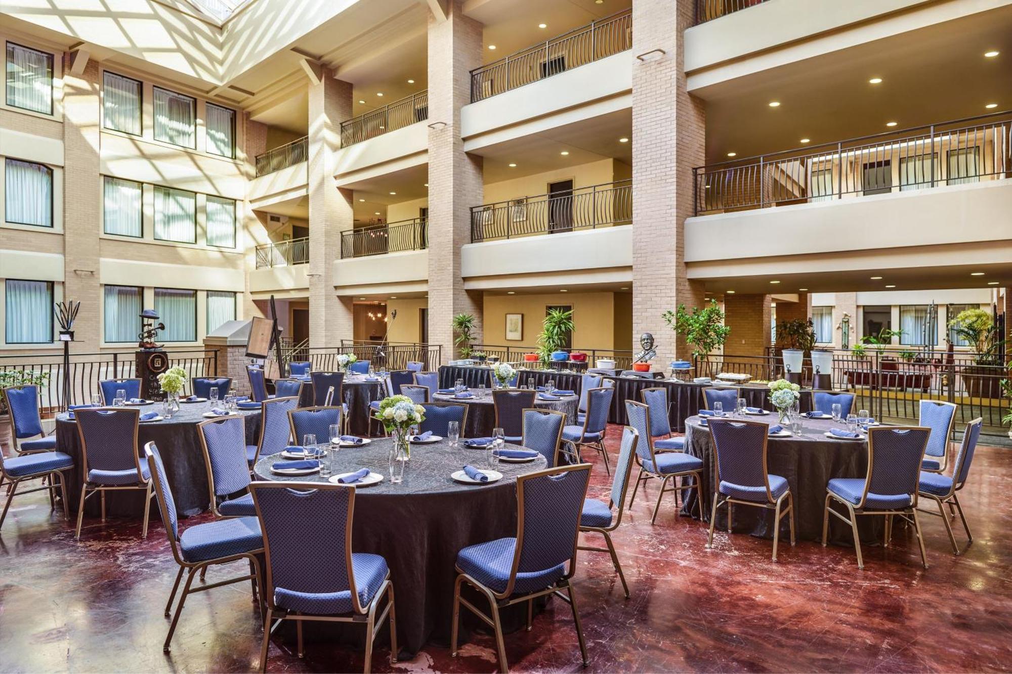 Renaissance New Orleans Arts Warehouse District Hotel Екстер'єр фото