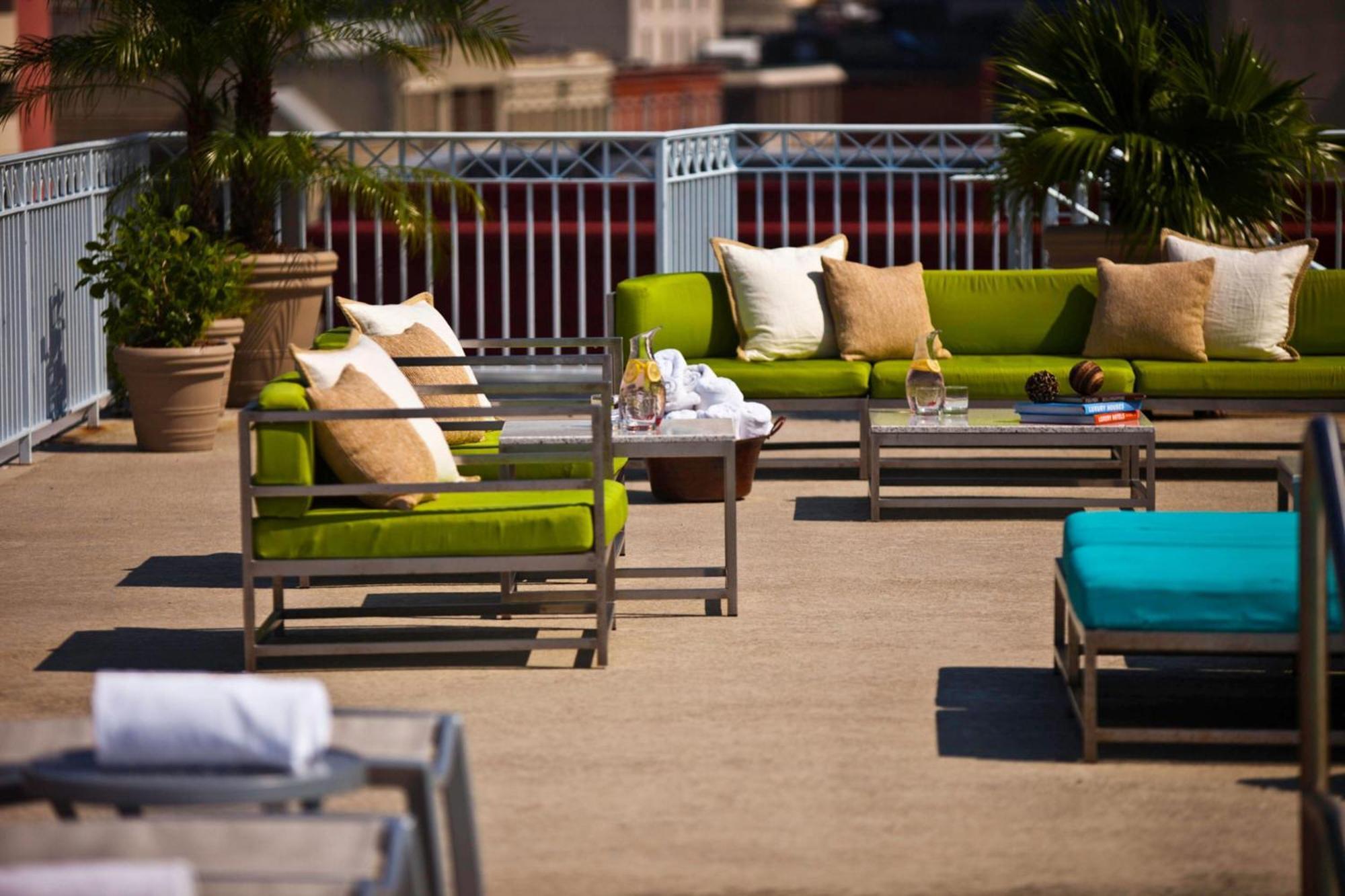 Renaissance New Orleans Arts Warehouse District Hotel Екстер'єр фото